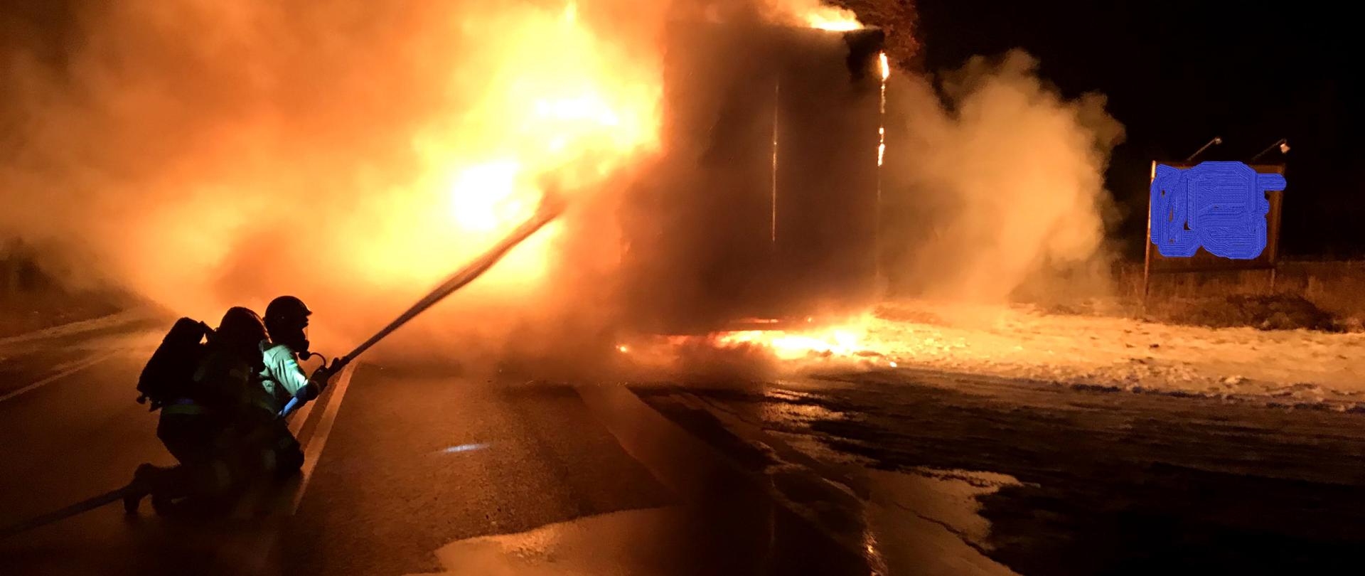 Pali się samochód Ciężarowy