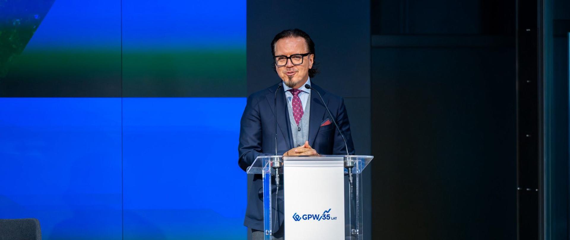 Minister Wojciech Balczun w trakcie przemówienia. 