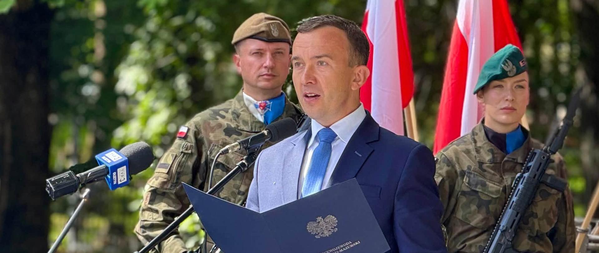 Pamięć o ofiarach i świadectwo historii. Wicewojewoda Mateusz Szauer w Olsztynie w Światowy Dzień Sybiraka
