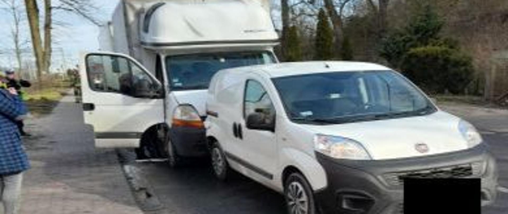 Wypadek dwóch samochodów na drodze krajowej nr 31 w Daleszewie.