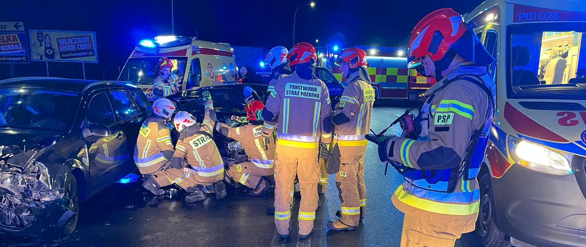 WYPADEK NA SKRZYŻOWANIU GODEBSKIEGO I PIŁSUDSKIEGO [20.01.2024]