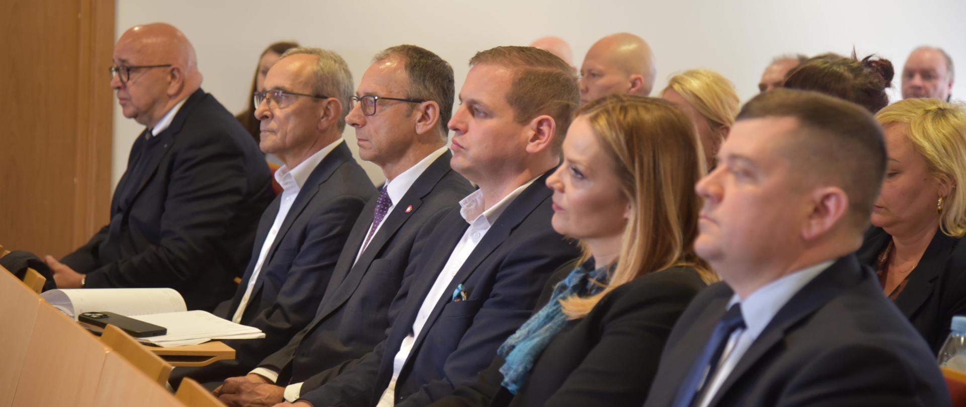 Wojewoda Lubuski na sesji Senatu AJP