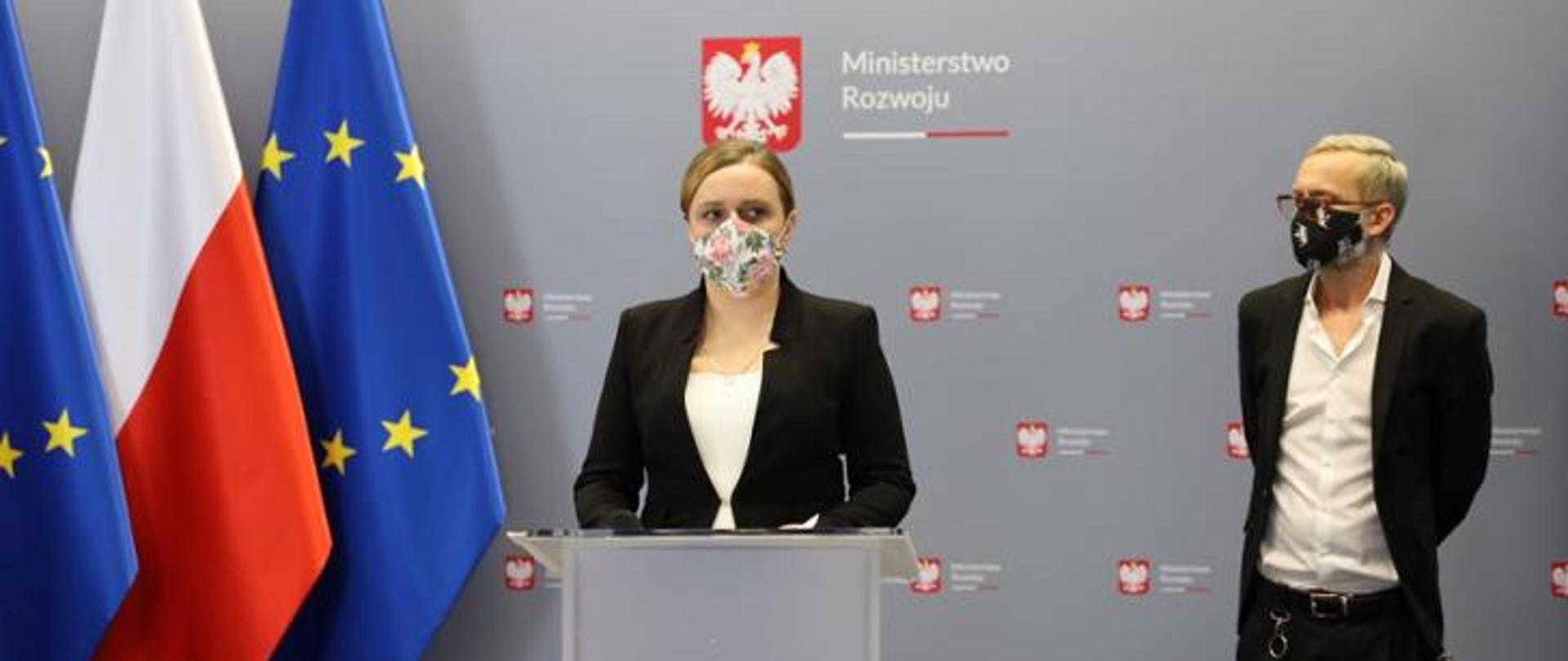 Nowa normalność – wytyczne dla fryzjerów, kosmetyczek i gastronomii