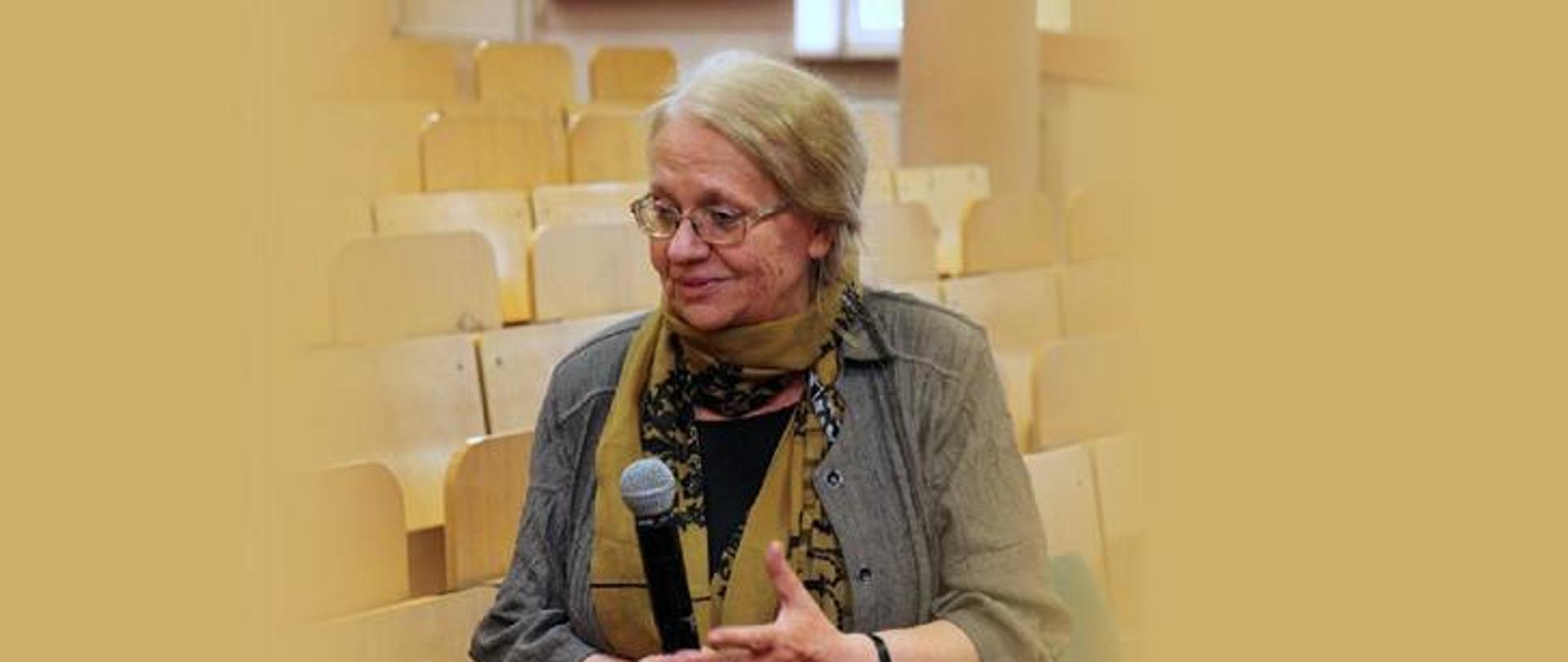 Trwa V edycja Konkursu o nagrodę im. Profesor Elżbiety Tarkowskiej. Wybrane zostaną najlepsze prace poświęcone problematyce ubóstwa i wykluczenia społecznego.