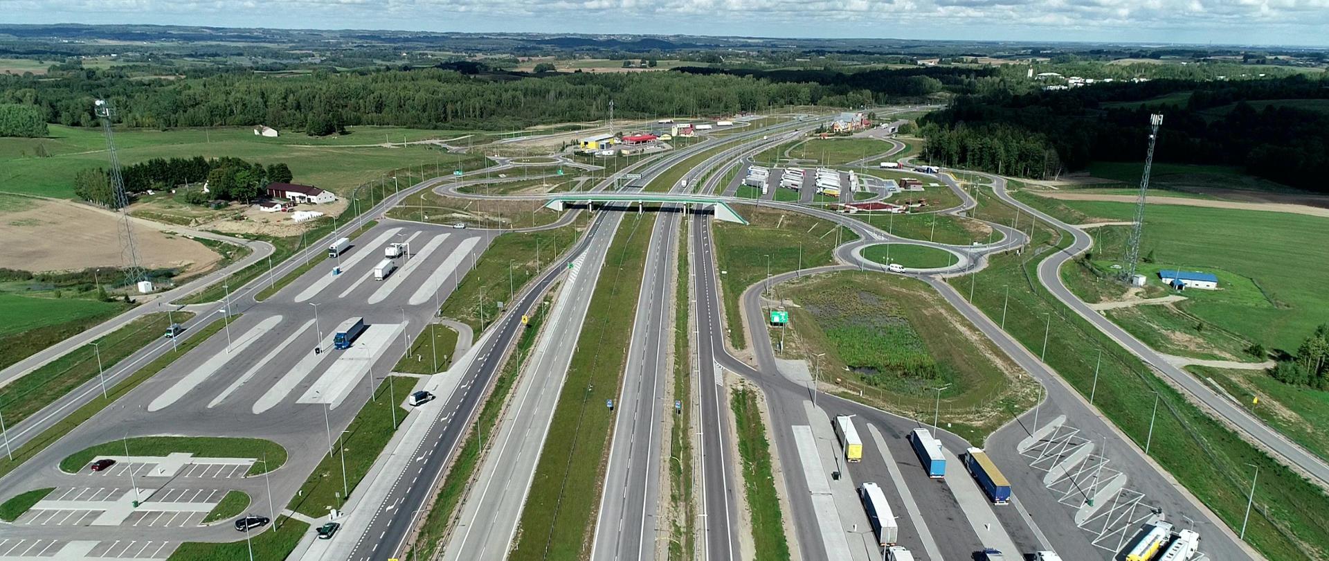 Spotkanie przedstawicieli kierownictwa Litewskiej Administracji Drogowej Via Lietuva i Generalnej Dyrekcji Dróg Krajowych i Autostrad, a także reprezentantów Ministerstwa Infrastruktury, Ministerstwa Finansów oraz Instytutu Badawczego Dróg i Mostów.
