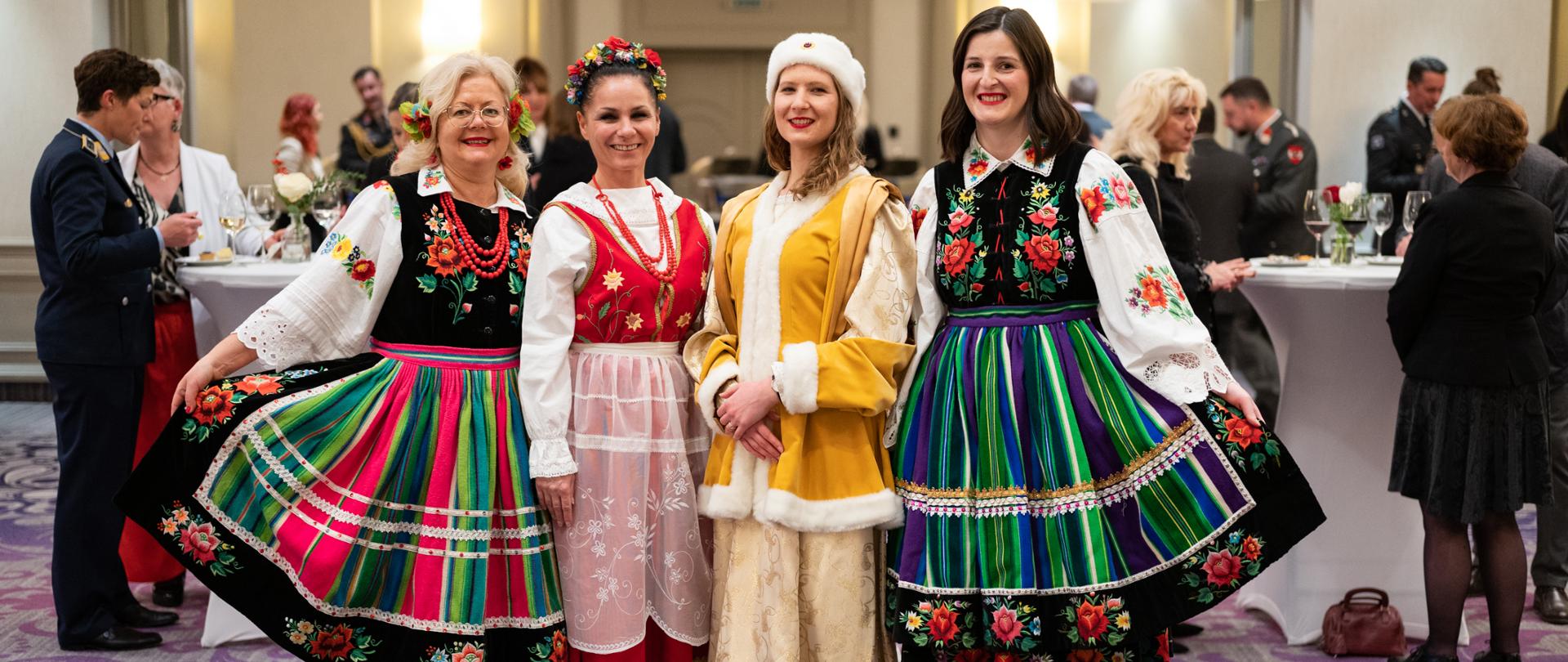 Poljske narodne i plemićke nošnje