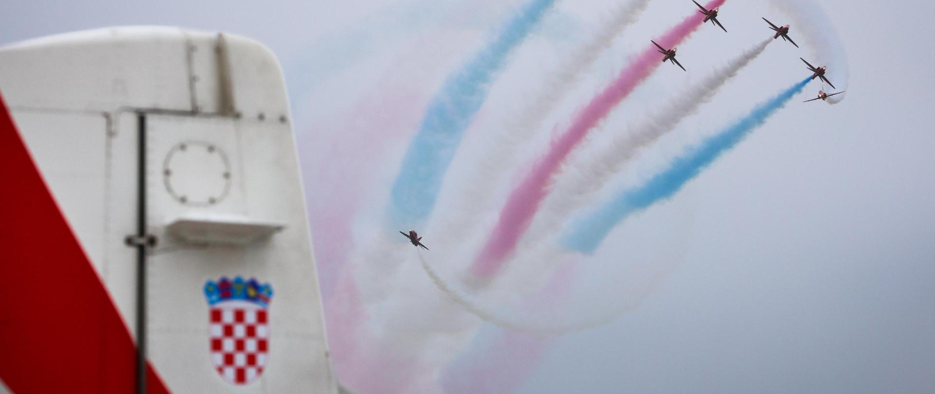 Distinguished guests were invited to Zadar airbase to witness the Red Arrows and Wings of Storm perform. Present was Lieutenant Colonel Andrew Higgs, UK Defence Attache in Croatia.This five-week deployment is a crucial training phase for the Red Arrows, allowing air and ground crews to prepare for a busy diamond anniversary.The season will see performances across the UK, in Europe and Canada.Exercise Springhawk takes advantage of more settled, fine weather conditions – with the potential for the team to fly up to 15 times a week to perfect and polish a brand new aerobatic display that will be enjoyed by millions of people this summer.Imagery captured by Cpl Phil Dye. 24/04/2024