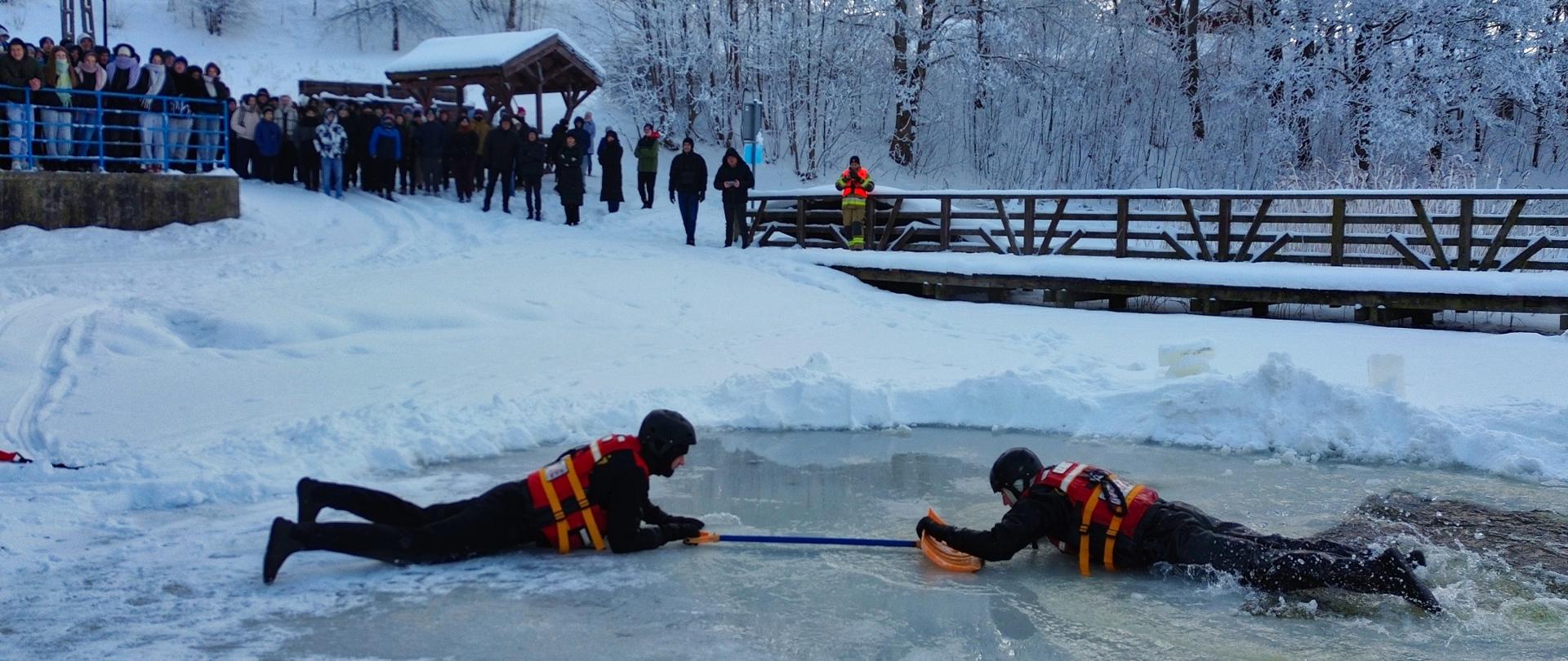 Pokaz ratownictwa lodowego w powiecie sejneńskim