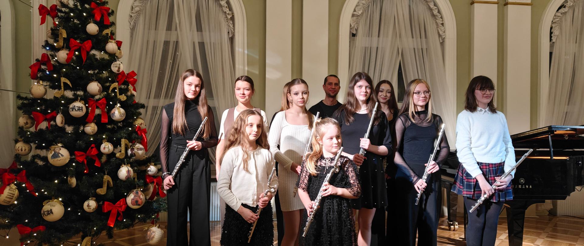 Uczestnicy koncertu fletowego