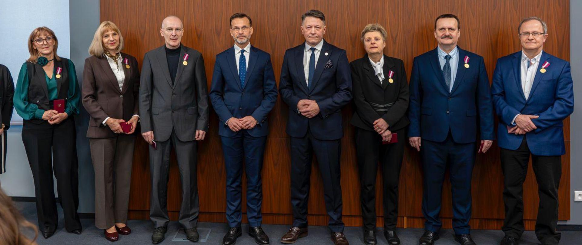 Posiedzenie Senatu Uniwersytetu w Białymstoku połączone z wręczeniem państwowych i ministerialnych odznaczeń