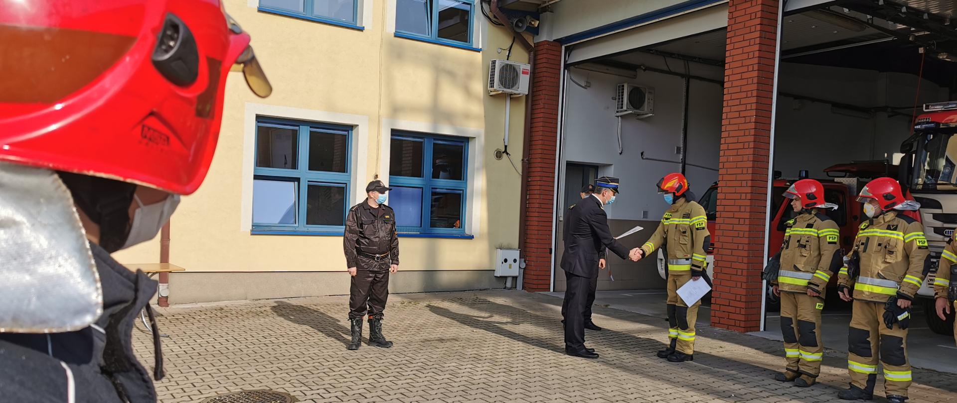 Dzień Strażaka w Komendzie Powiatowej Państwowej Straży Pożarnej w Powiecie Warszawskim Zachodnim