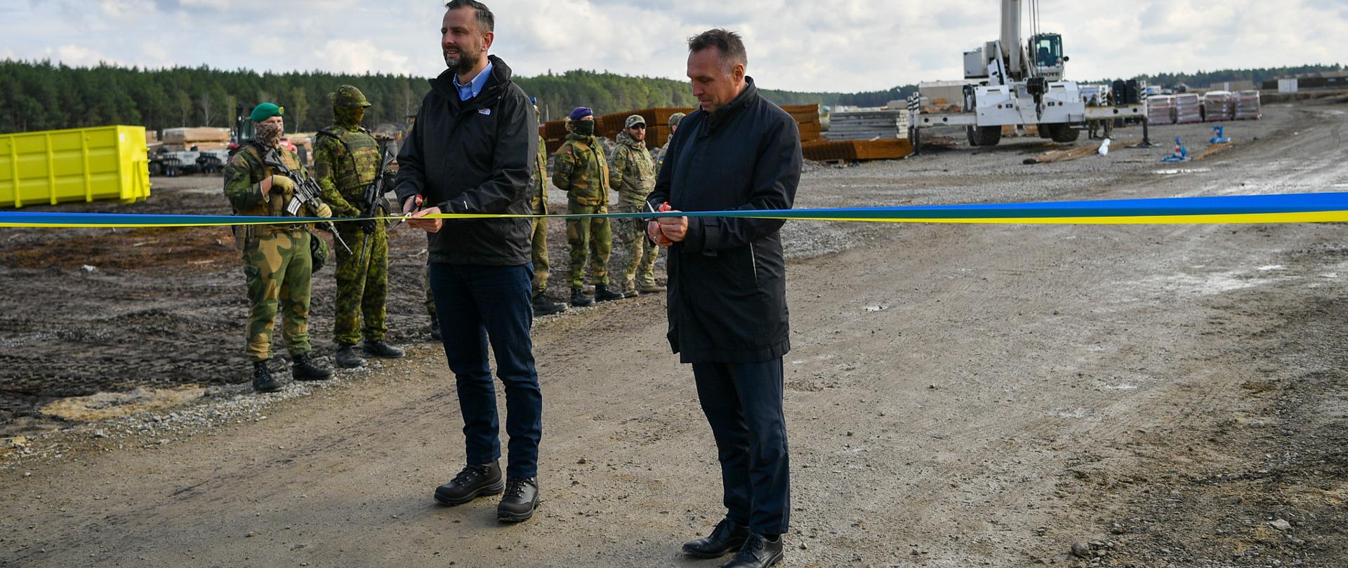 On 1 October, the deputy prime minister – minister of national defence Władysław Kosiniak-Kamysz took part in the opening ceremony of the training centre for the Ukrainian Armed Forces (Camp Jomsborg). Minister of defence of Norway Tore O. Sandvik, minister of defence of Estonia Hanno Pevkur and the deputy minister of defence of Ukraine Yurii Myronenko also took part.