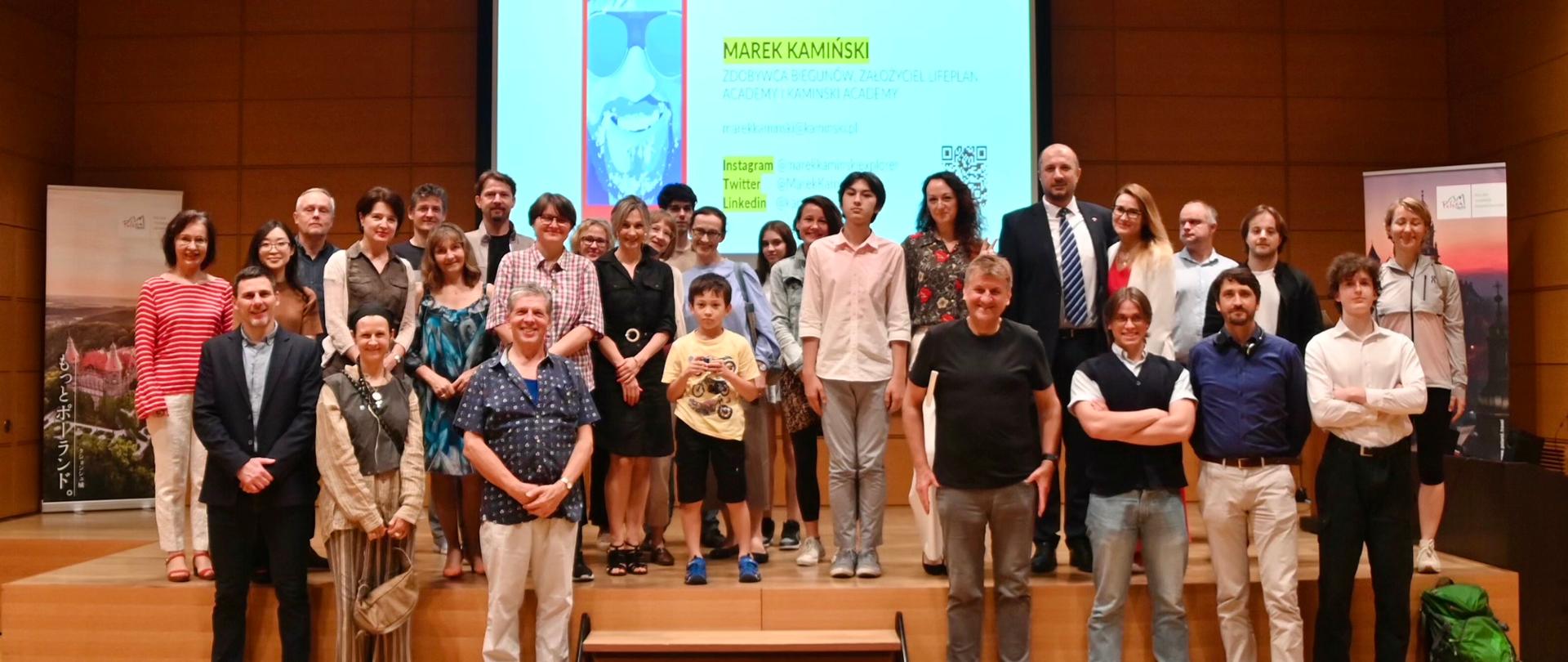 wspólne zdjęcie z M. Kamińskim - Ambasada RP w Tokio