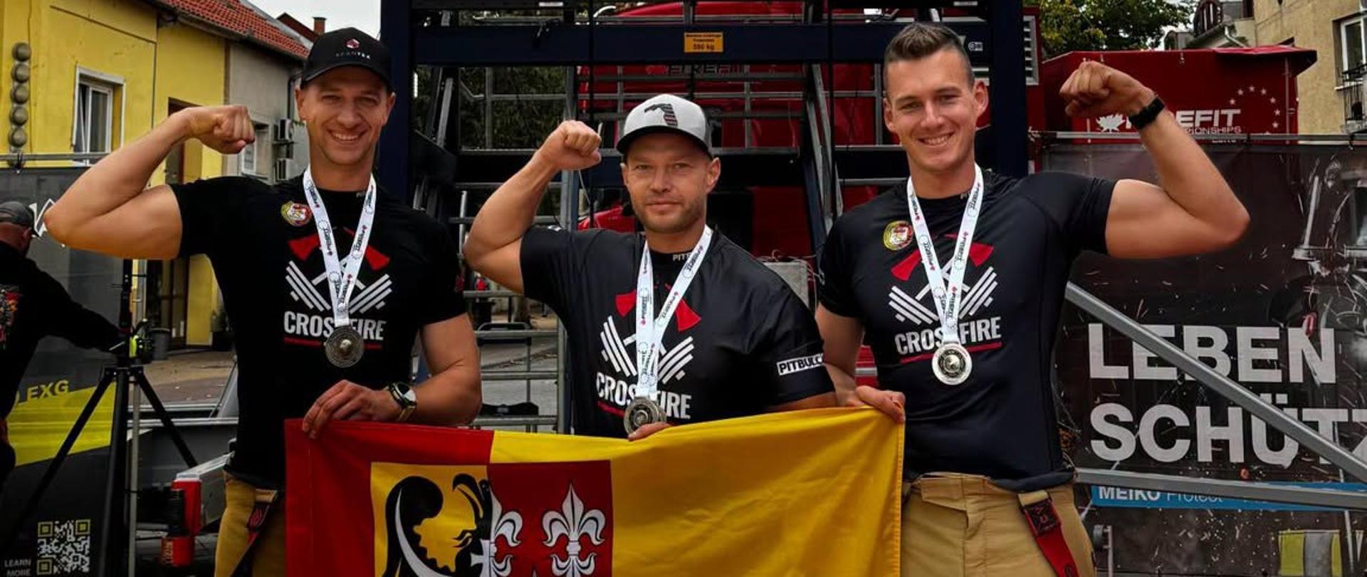 Znakomite występy strażaków w zawodach FireFit w Węgierskim Szolno