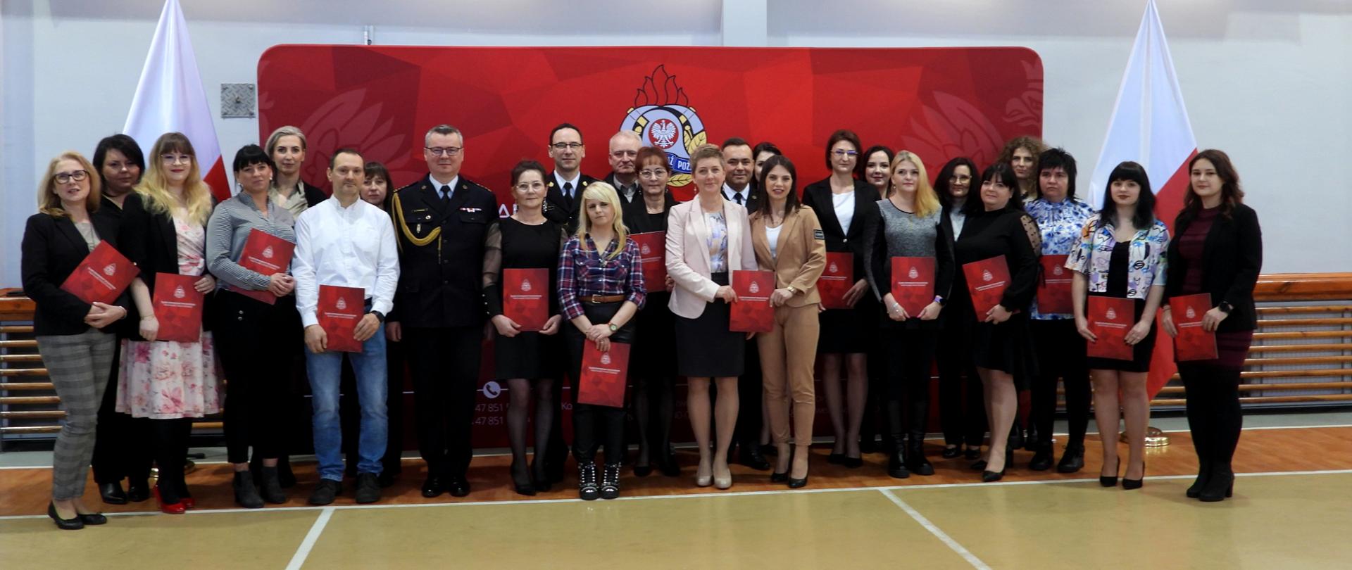 Uroczysta zbiórka z okazji Dnia Służby Cywilnej