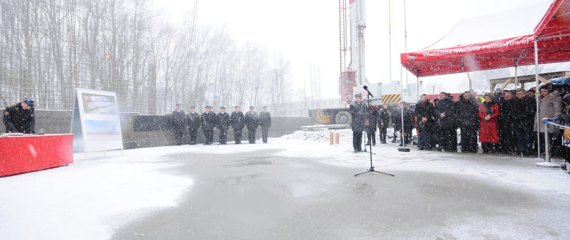 Uroczystość wmurowania kamienia węgielnego pod nową komendę straży pożarnej w Rudzie Śląskiej.