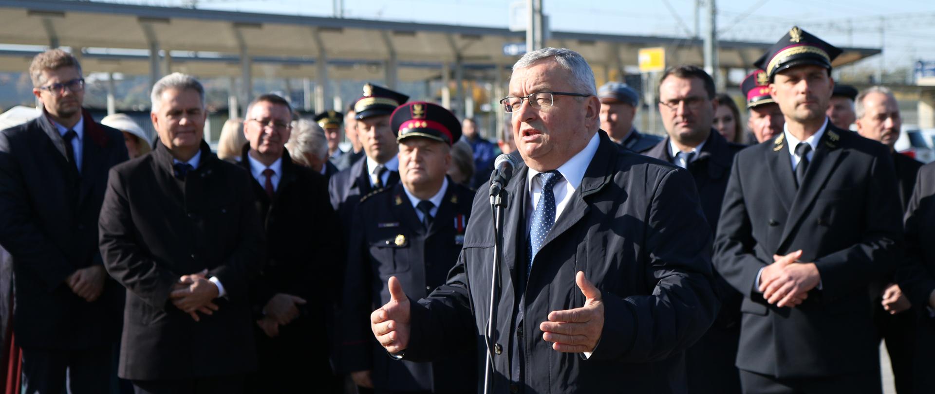 Minister infrastruktury Andrzej Adamczyk