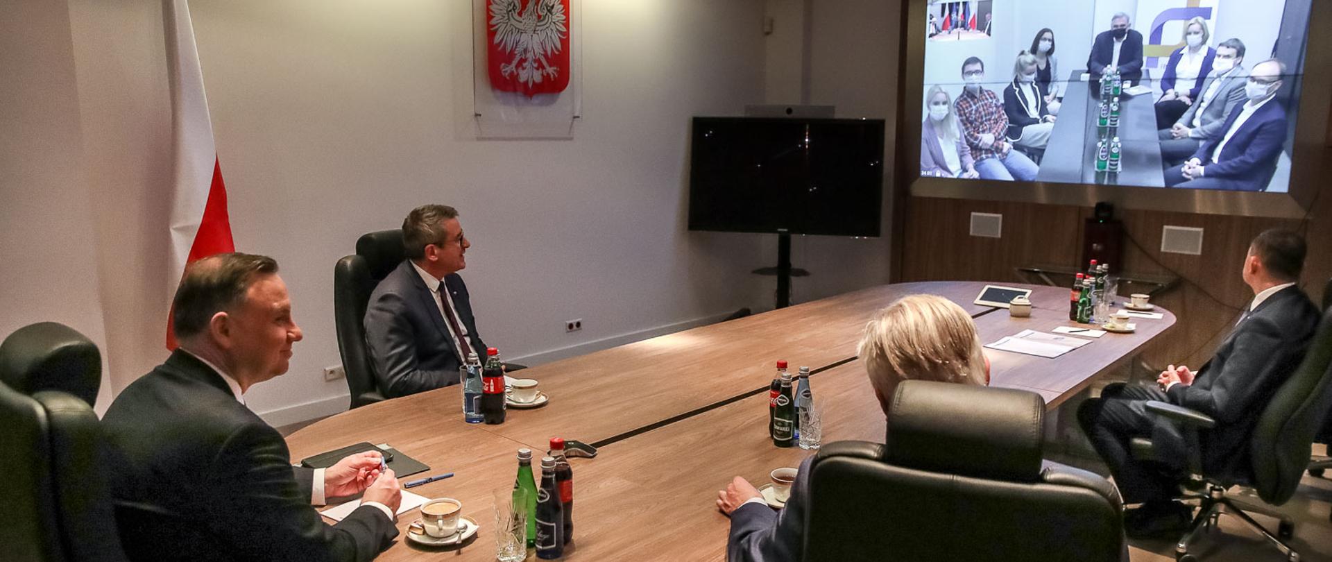 Wideokonferencja z poznańskimi naukowcami z Instytutu Chemii Bioorganicznej PAN 