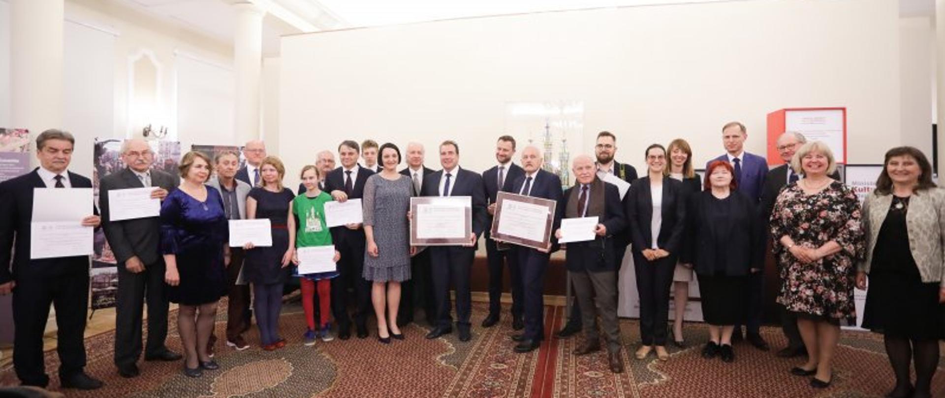 Szopkarze krakowscy odebrali certyfikat UNESCO fot. Danuta Matloch