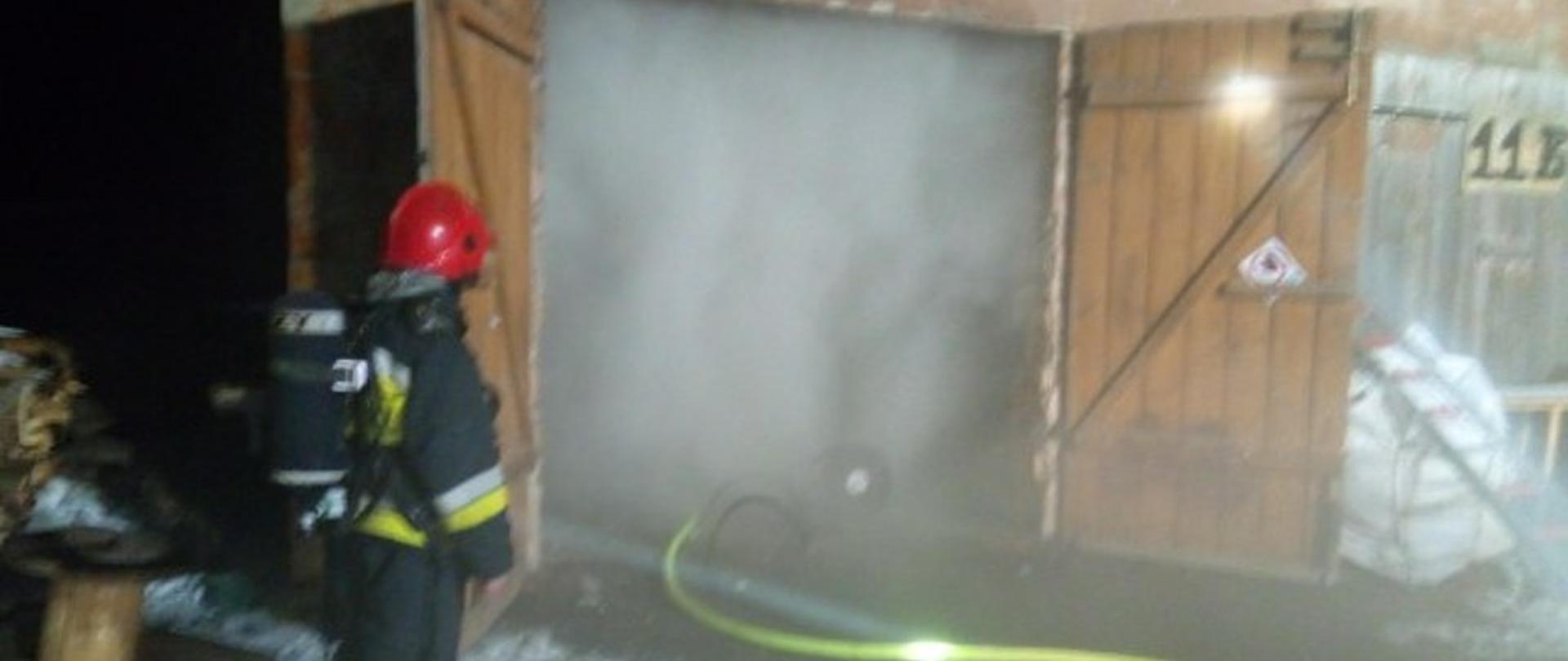 Pożar hali z drewnem- Boleszewo gmina Sławno