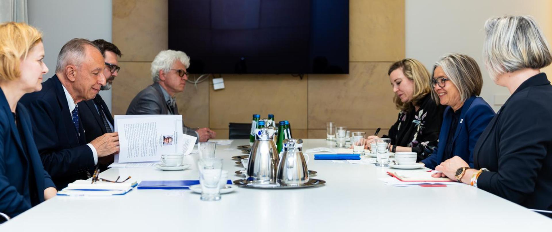 Sekretarz Stanu Władysław Teofil Bartoszewski spotkał się z Dyrektor Regionalną MFCK Birgitte Bischoff Ebbesen