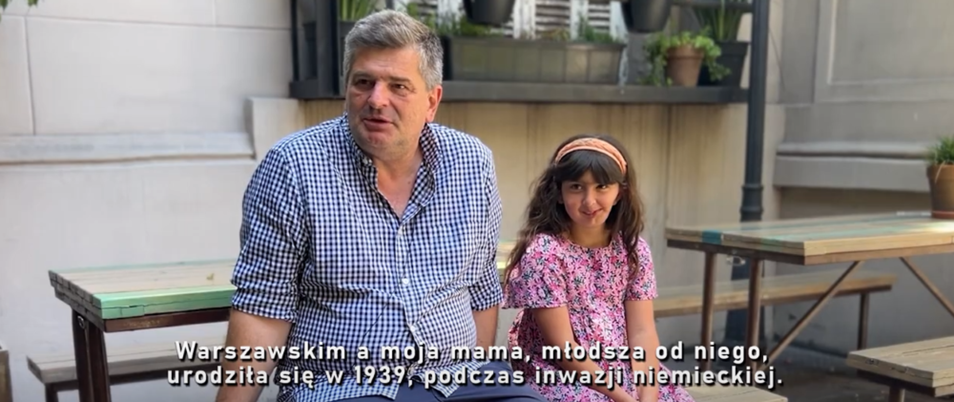 Todos lo sabemos; polaco es idioma muy difícil, pero es cierto eso en caso de las personas muy jóvenes - polacohablantes?
