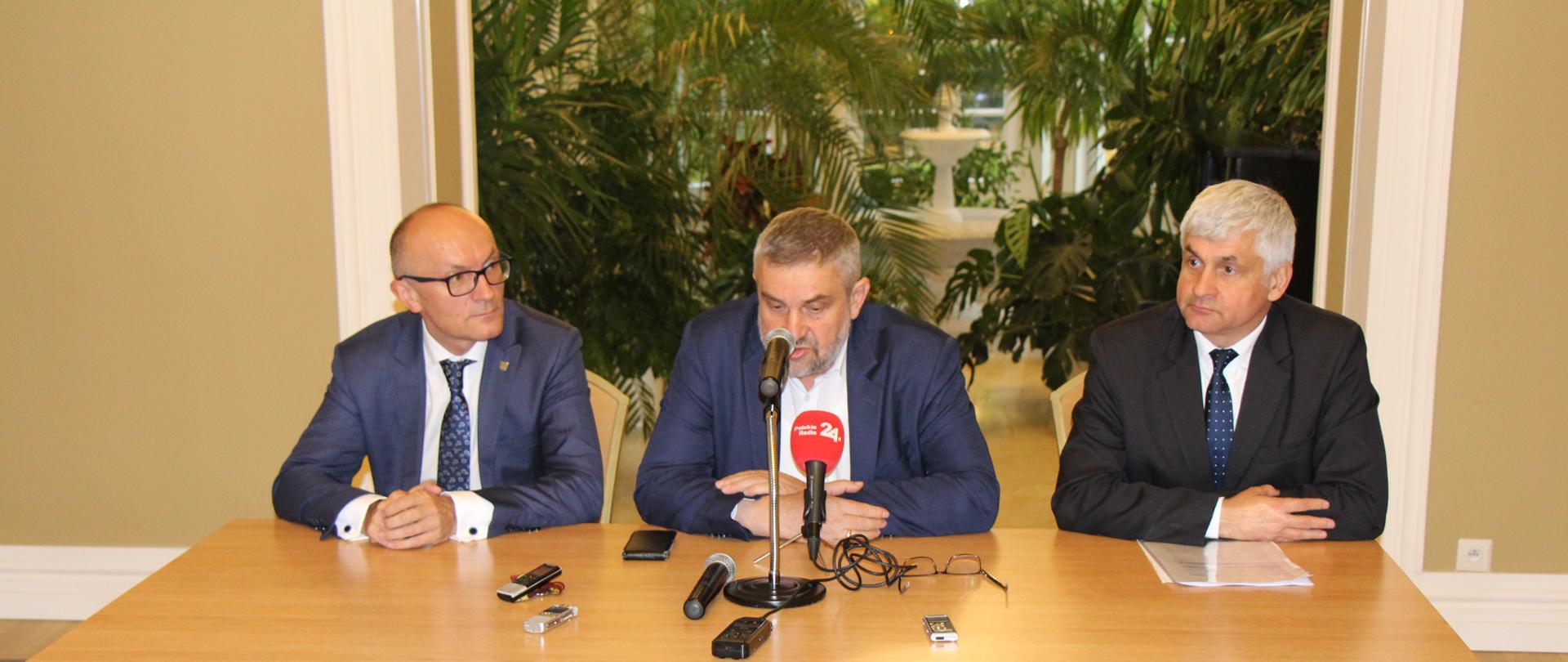 Minister rolnictwa w Ciechanowcu o wsparciu dla rolników i sprzedaży ich własnej produkcji