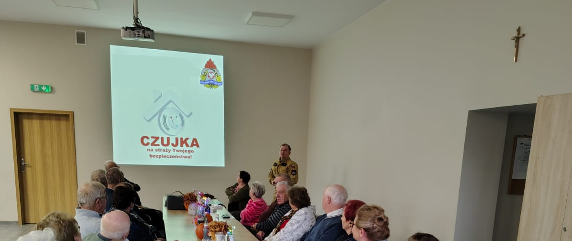 Prewencja społeczna spotkanie z seniorami w OSP Roztoka