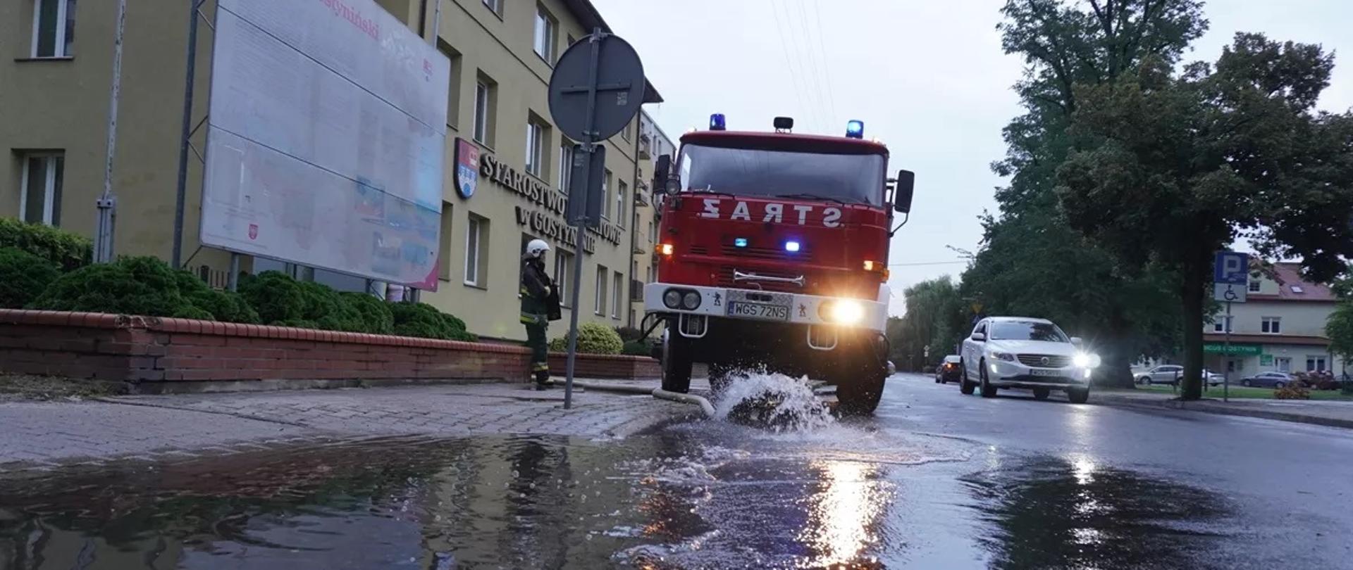 Pracowita niedziela gostynińskich strażaków. 