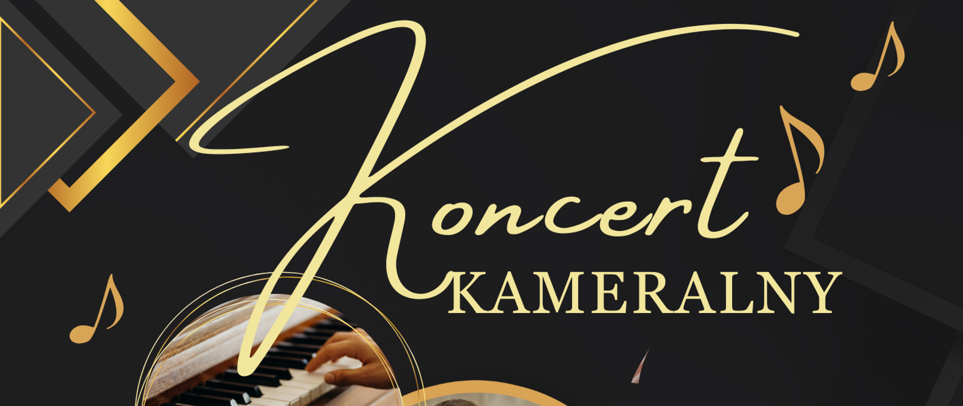 Plakat czarne tło ze złotymi dodatkami, na środku strony zdjęcie wykonawców, na dole strony informacje dotyczące koncertu i logo szkoły.