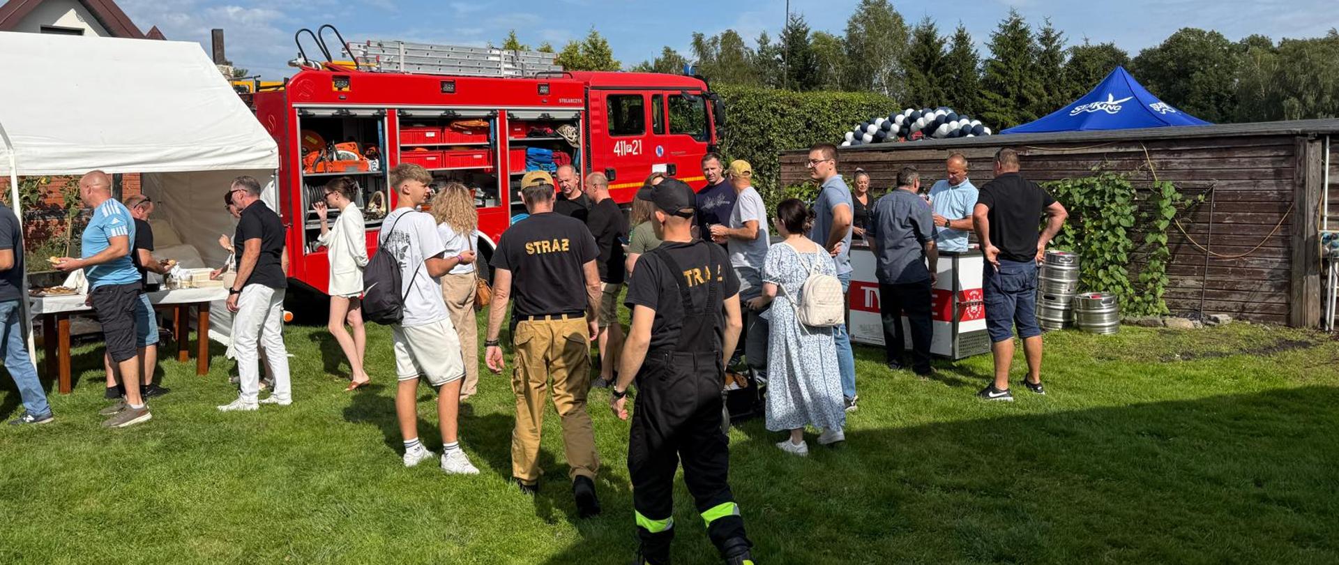 Prewencja społeczna strażaków PSP na pikniku rodzinnym w Czarnkowie