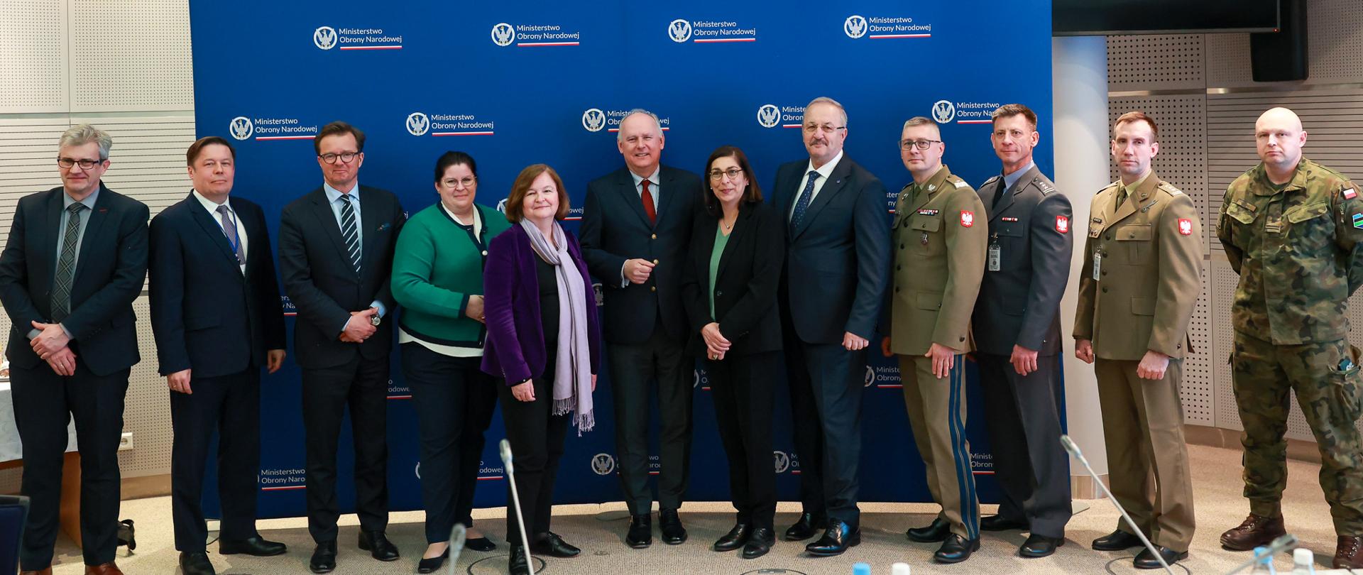 W dniu 30 marca 2026 roku w Ministerstwie Obrony Narodowej odbyła się wizyta przedstawicieli Komisji Specjalnej ds. Europejskiej Tarczy Demokracji Parlamentu Europejskiego (EUDS).
