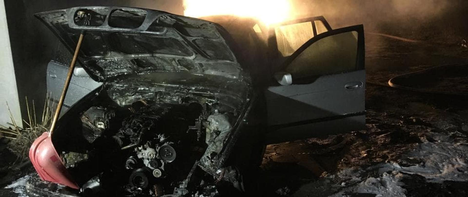 Pożar samochodu w Kiszewie