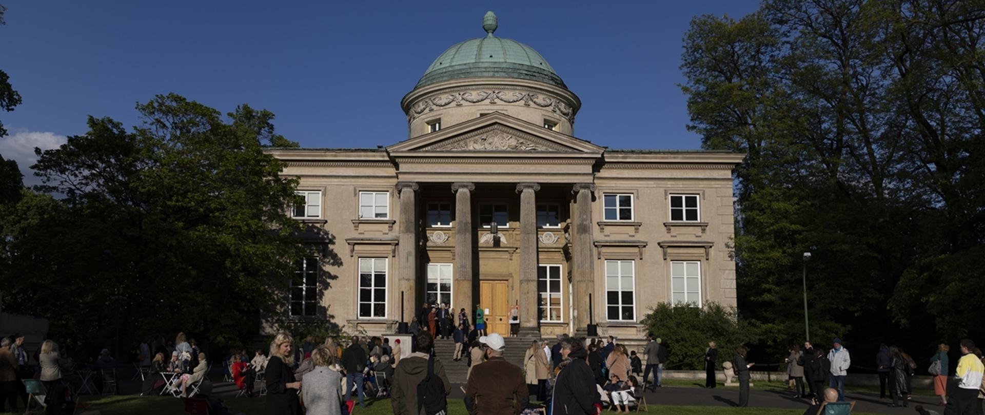 Wernisaż wystawy "Kierunek Paryż. Polskie artystki z pracowni Bourdelle'a" w warszawskiej Królikarni, fot. Bartosz Bajerski / Muzeum Narodowe w Warszawie
