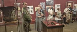 Wśród odwiedzających wystawę znalazła się wojewoda łódzki Dorota Ryl 