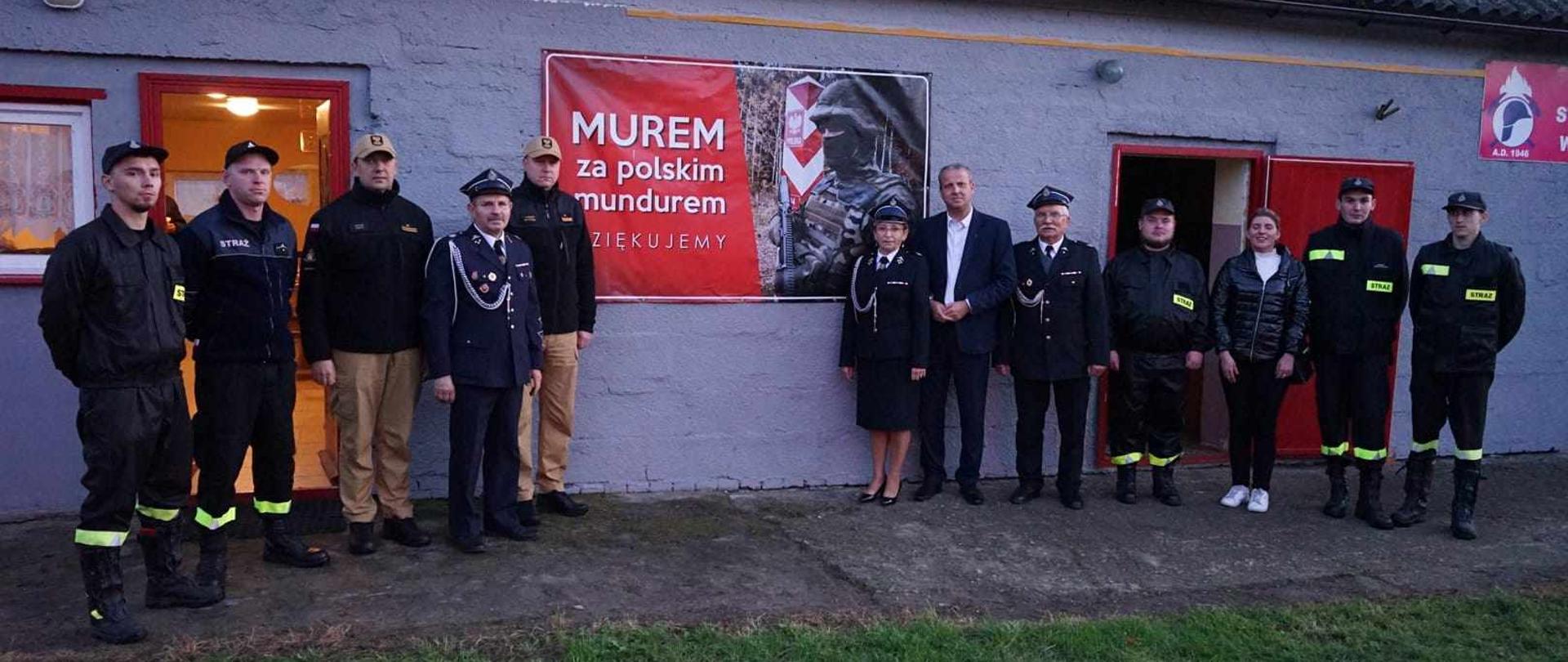 Spotkanie Wojewody Wielkopolskiego Michała Zielińskiego wraz z Wielkopolskim Komendantem Wojewódzkim PSP nadbryg. Dariuszem Matczakiem oraz Komendantem PSP w Obornikach mł. bryg. Michałem Mulką z druhami z OSP w Pacholewie.