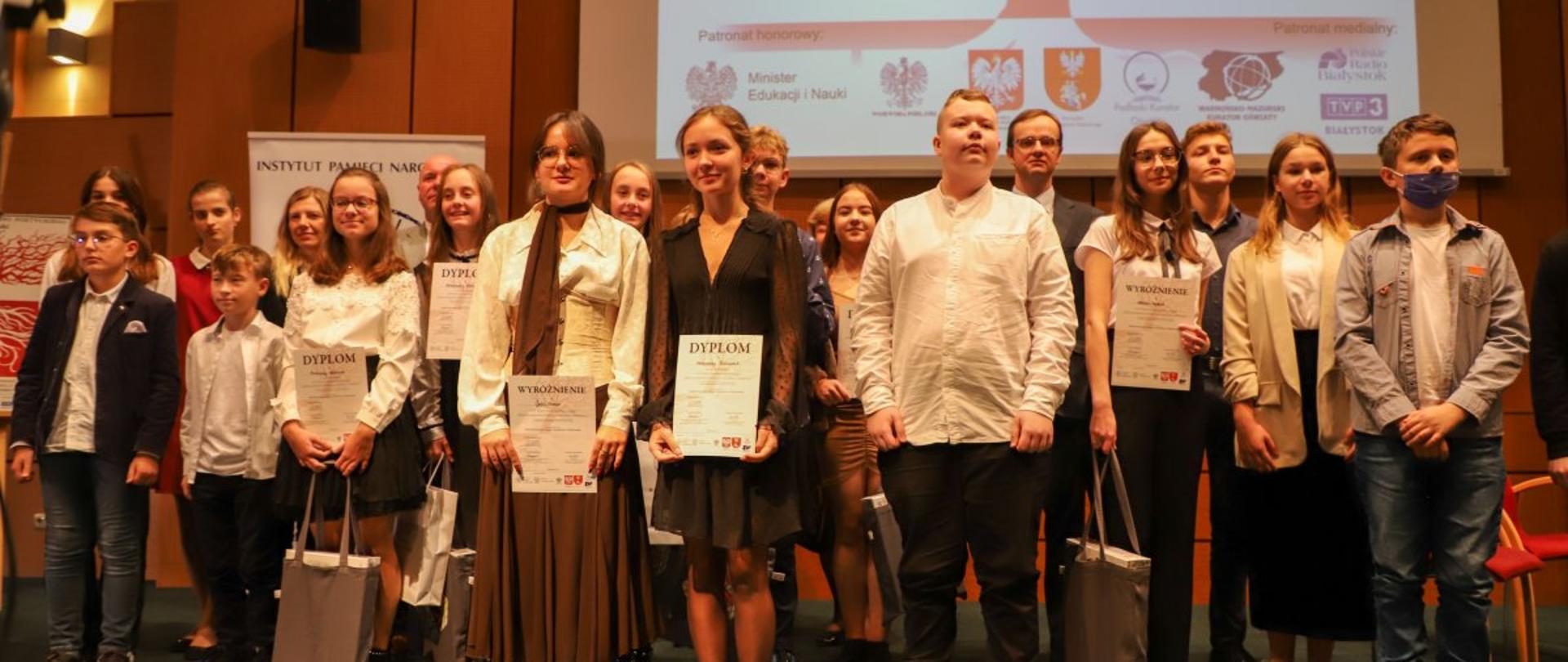Gala finałowa IV edycji konkursu poetyckiego ,,Historia najnowsza Polski w poezji dzieci i młodzieży”, źródło: IPN