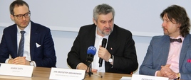Minister Jan Krzysztof Ardanowski podczas konferencji w KOWR