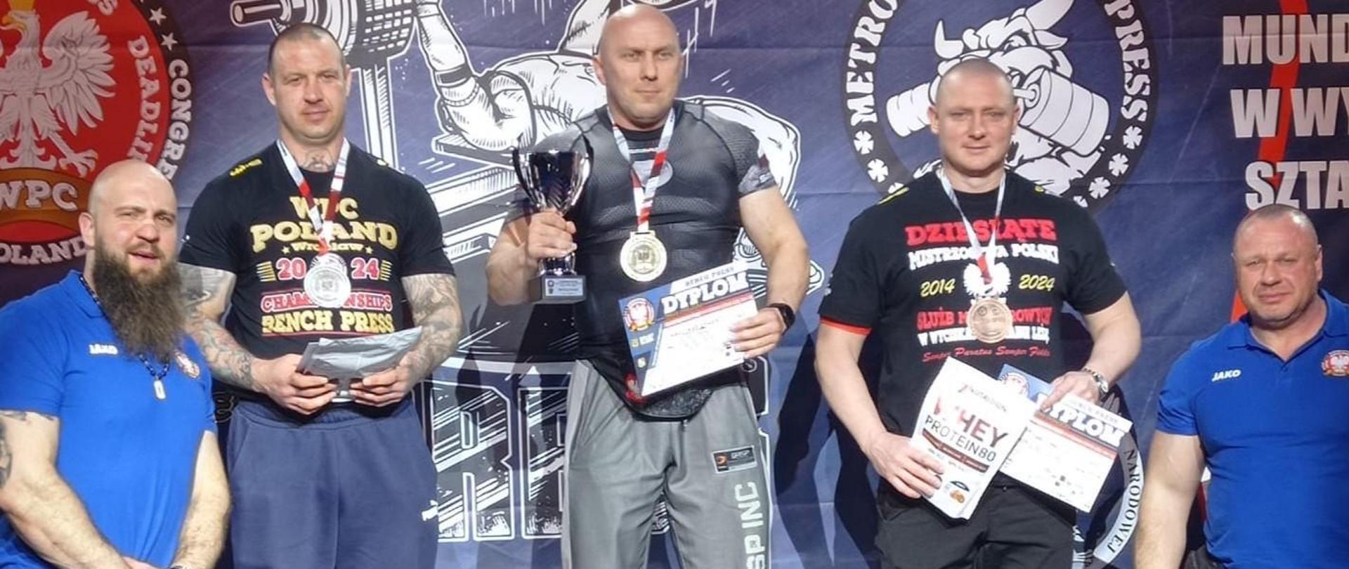 Ceremonia medalowa zawodników kat. 110 kg