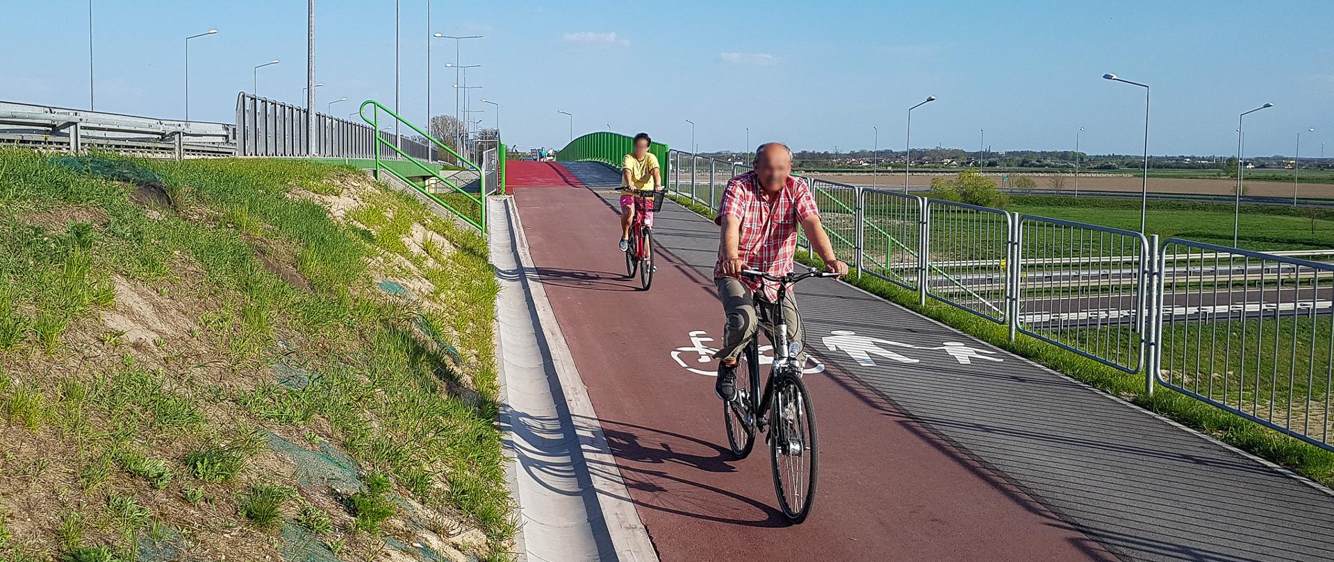 Scieżka rowerowa wzdłuż DK2 w okolicy Międzyrzeca Podlaskiego