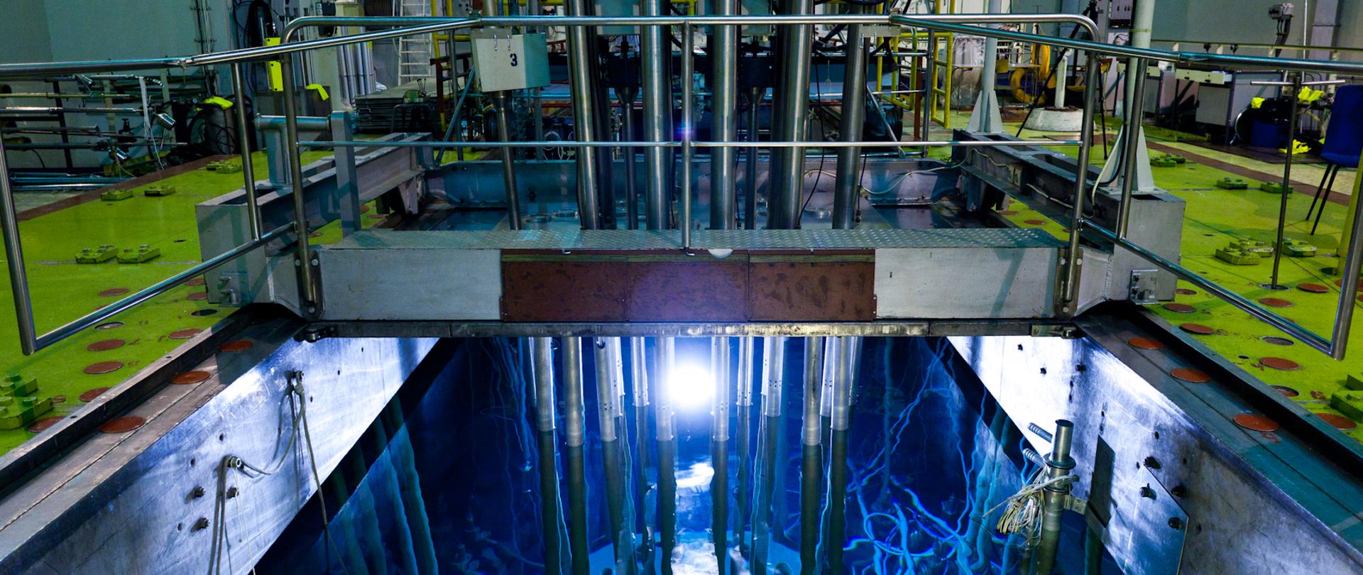 Promieniowanie Czerenkowa w reaktorze Maria