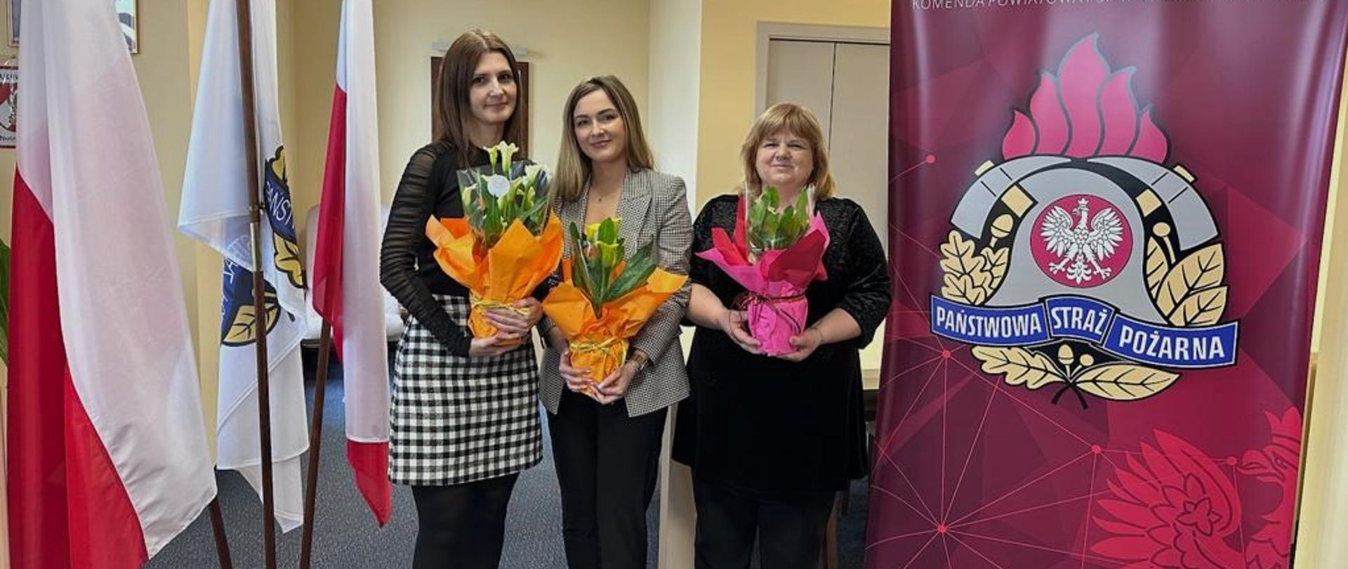 Życzenia kazimierskich strażaków z okazji Dnia Kobiet 2023