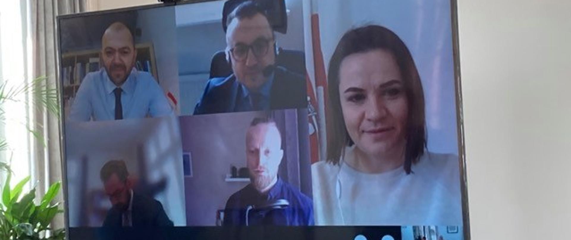 BY Roundtable - webinar