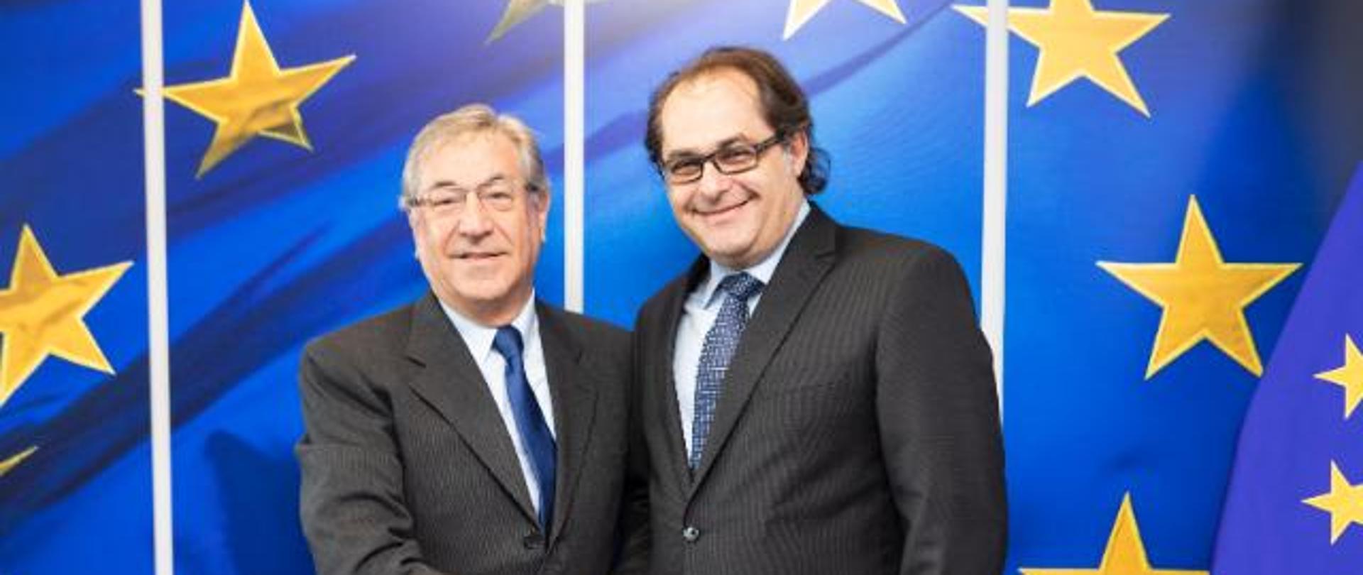 Minister Gróbarczyk z komisarzem Vellą