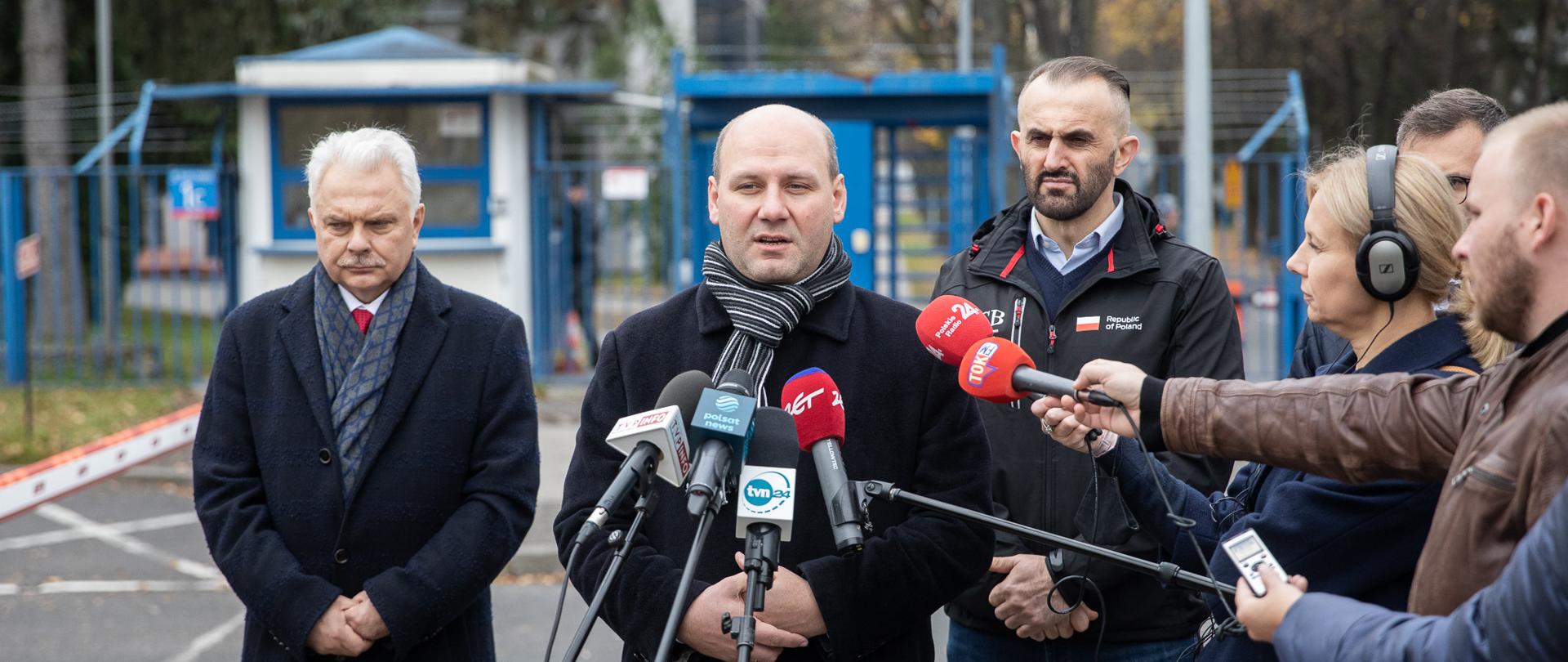 Ceremonious dispatch of a humanitarian transport to Romania