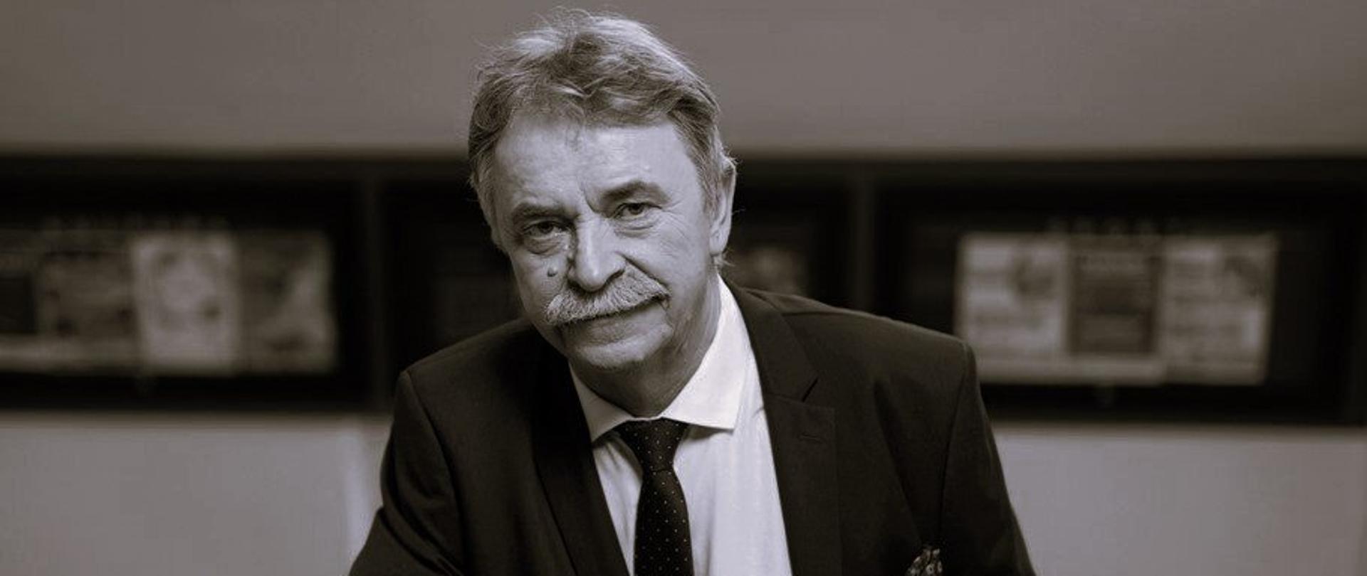 Z głębokim smutkiem przyjęliśmy wiadomość o śmierci Wójta Tadeusza Kielana