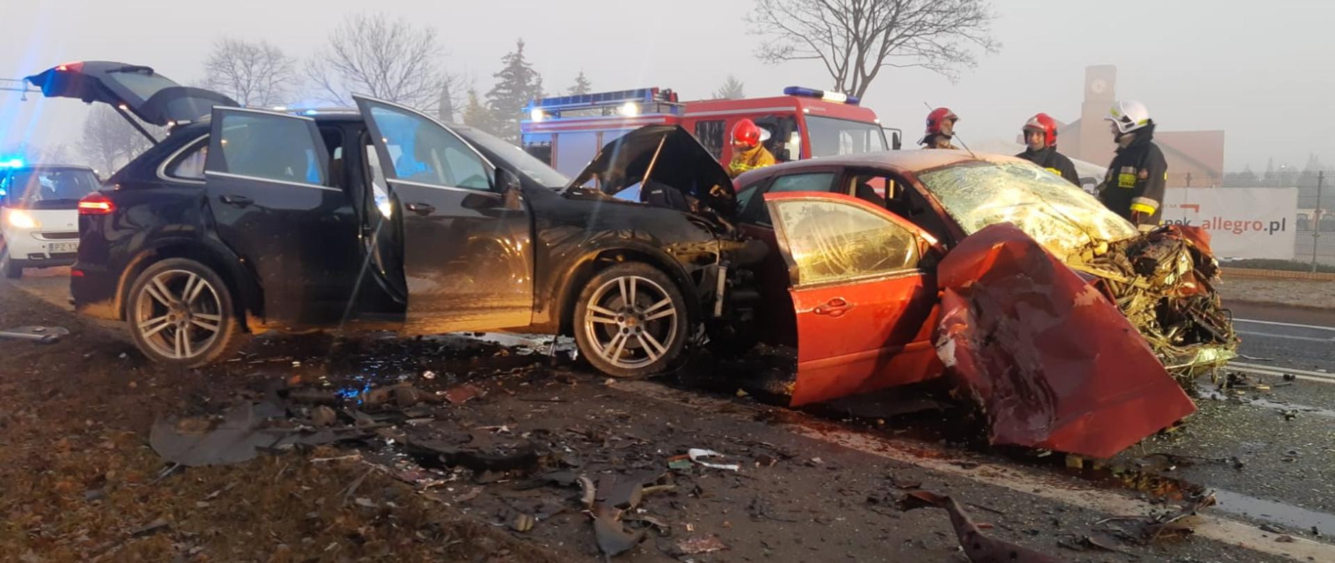 Zderzenie dwóch samochodów