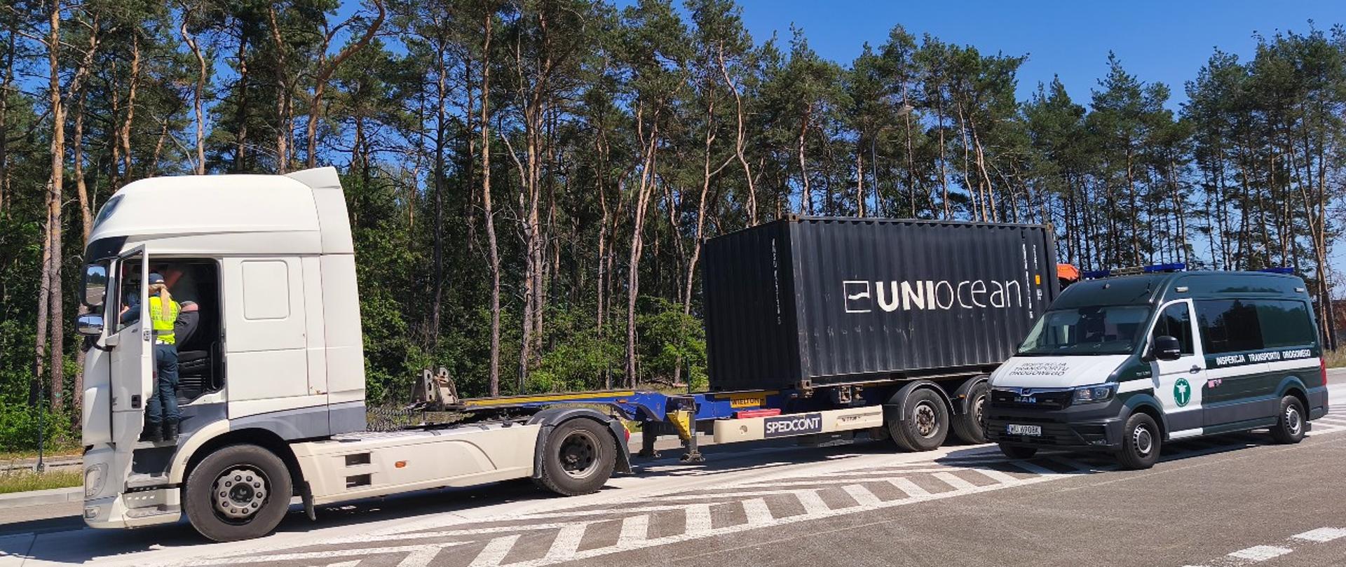 Kontrole na drodze wojewódzkiej nr 713 w Bronisławowie