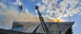 Pożar dachu kościoła
