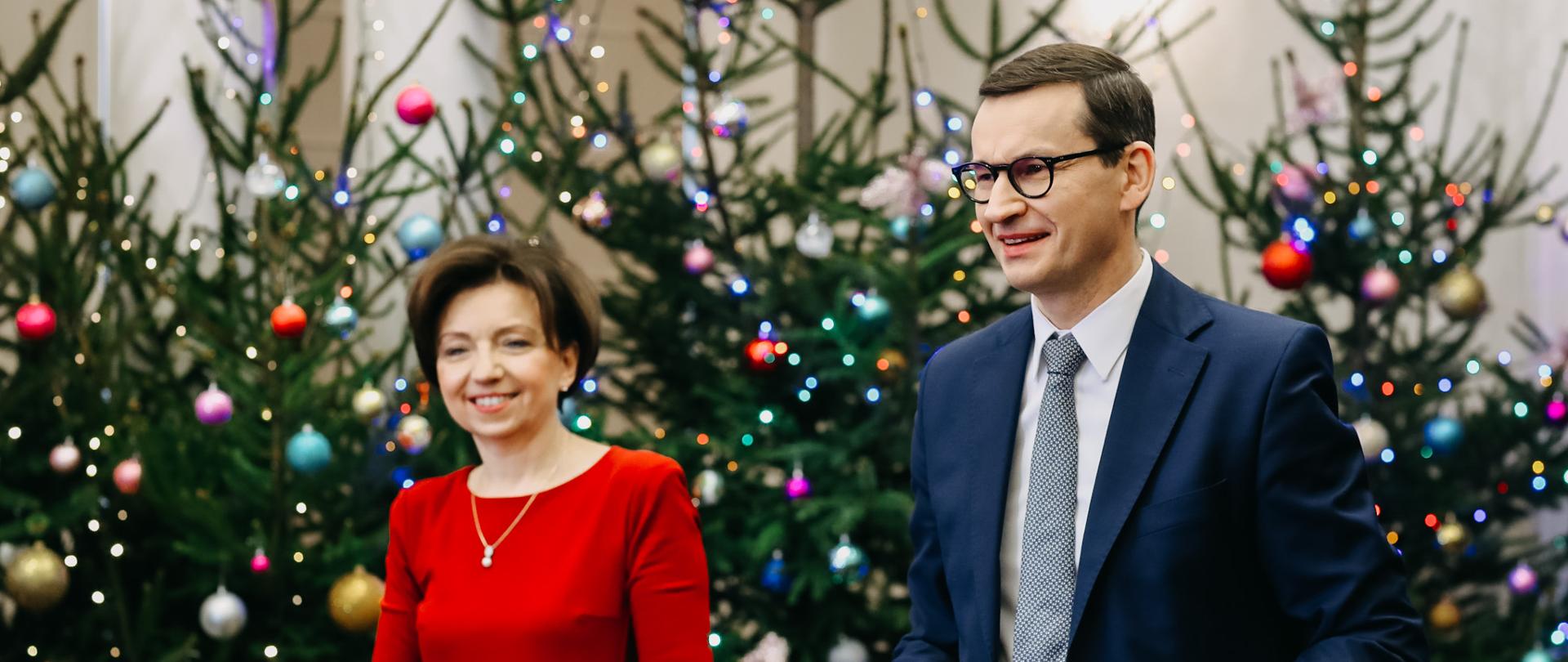 Premier Mateusz Morawiecki podczas spotkania świątecznego w Ministerstwie Pracy i Polityki Społecznej 